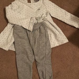 CK 18 m two piece outfit white and grey